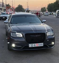 کرایسلەر 300